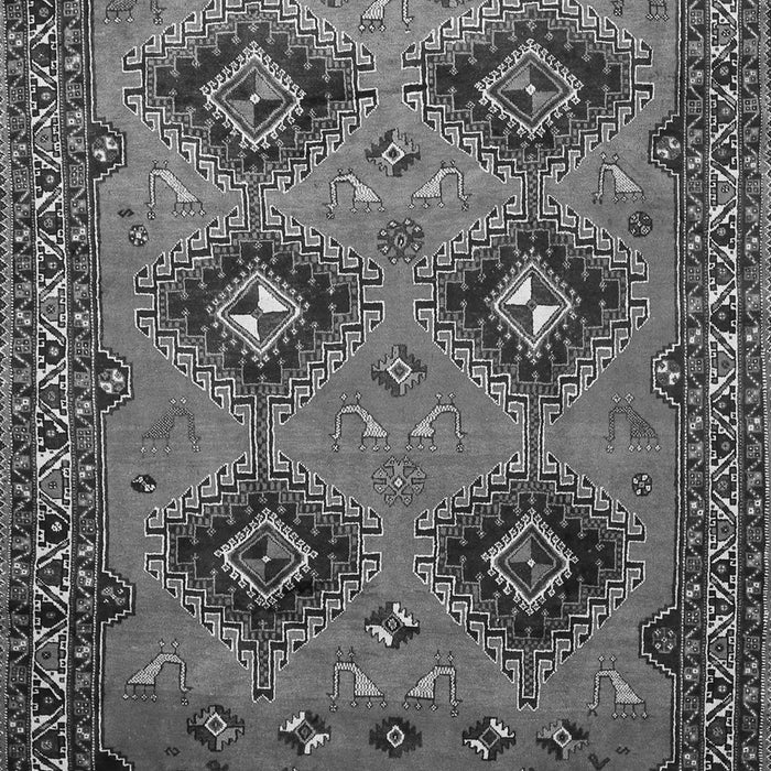 Serging Thickness of Machine Washable Persian Gray Traditional Rug, wshtr807gry