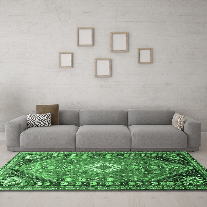 Machine Washable Persian Emerald Green Traditional Area Rugs in a Living Room,, wshtr809emgrn