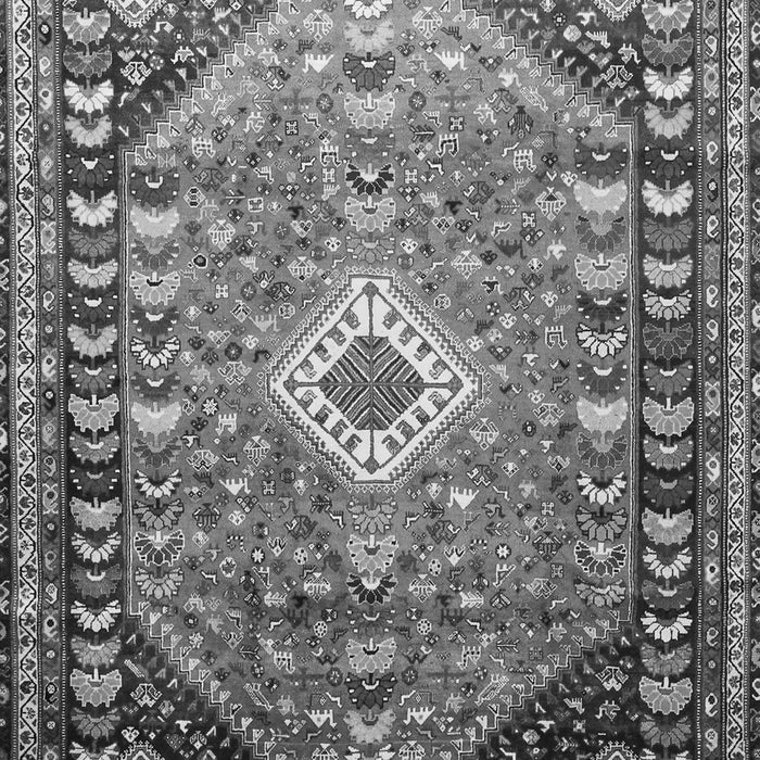 Serging Thickness of Machine Washable Persian Gray Traditional Rug, wshtr809gry