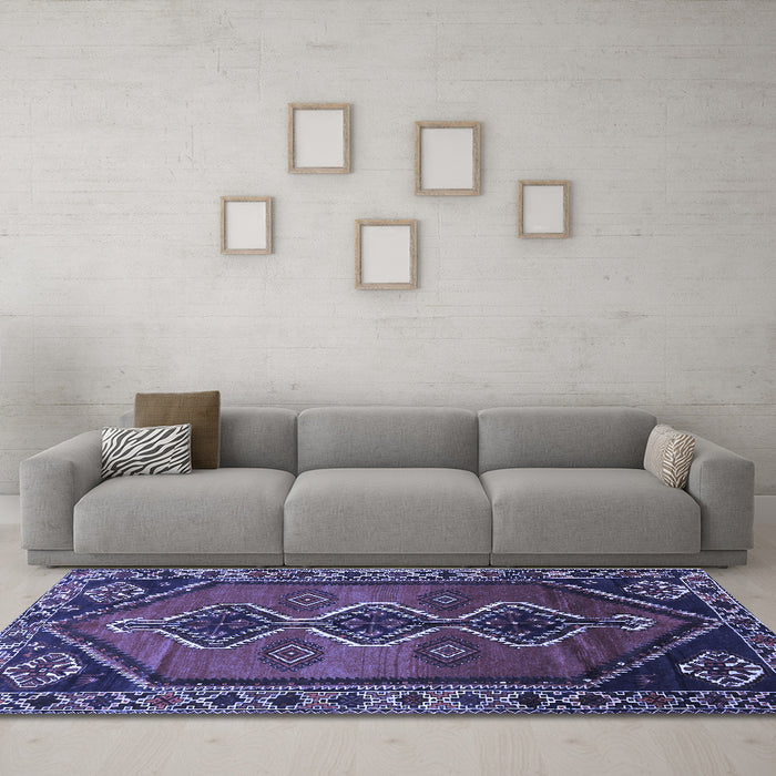 Machine Washable Persian Blue Traditional Rug in a Living Room, wshtr810blu