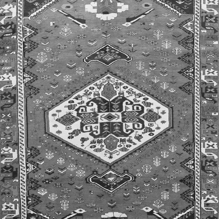 Serging Thickness of Machine Washable Persian Gray Traditional Rug, wshtr813gry