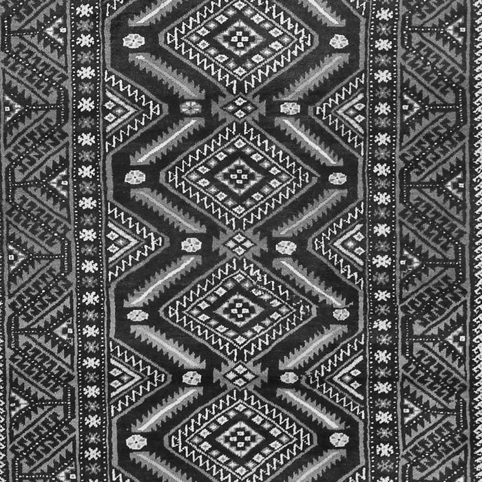 Serging Thickness of Machine Washable Persian Gray Traditional Rug, wshtr814gry