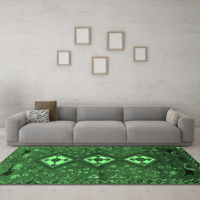 Machine Washable Persian Emerald Green Traditional Area Rugs in a Living Room,, wshtr816emgrn