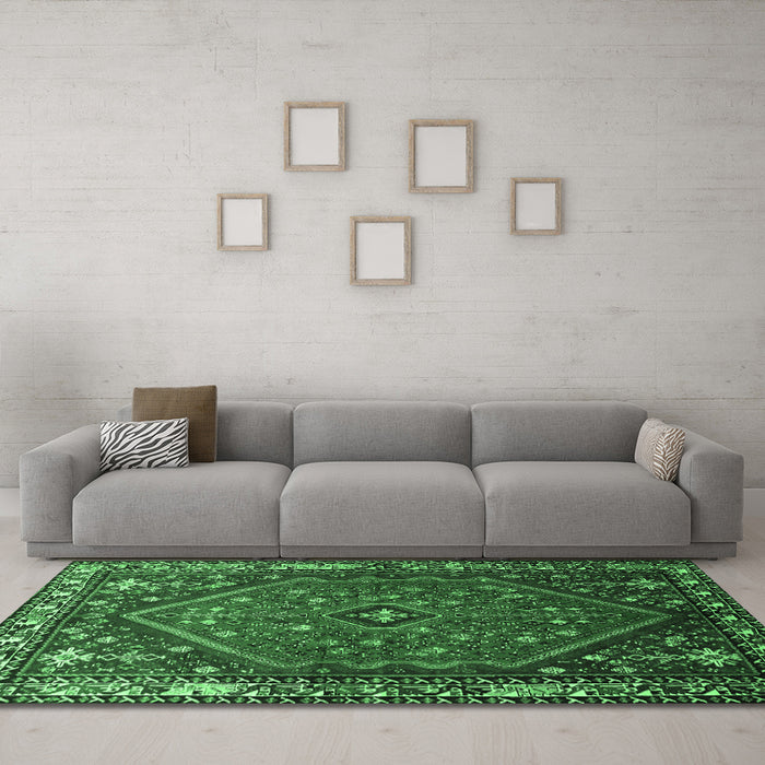 Machine Washable Persian Emerald Green Traditional Area Rugs in a Living Room,, wshtr817emgrn