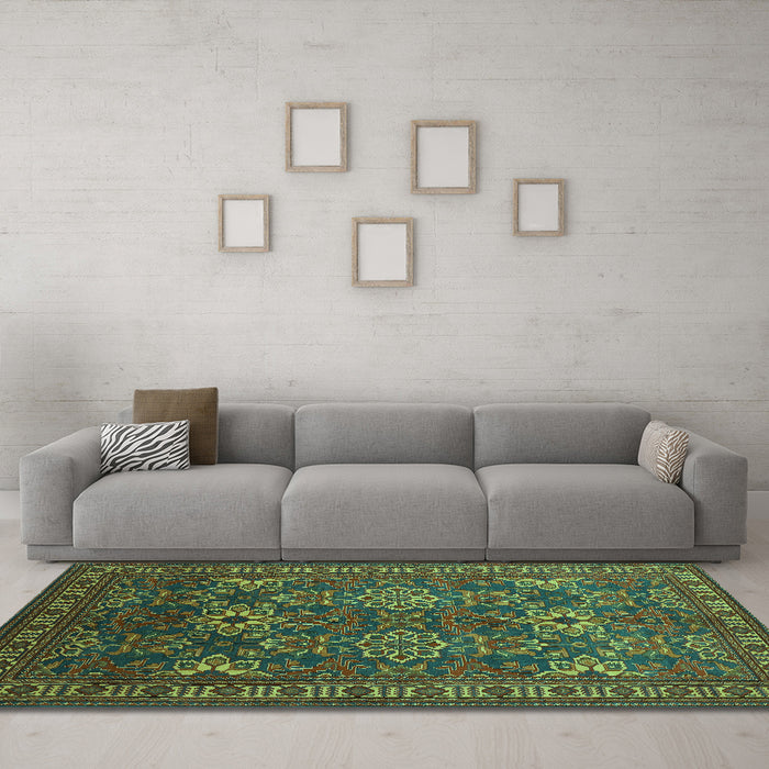 Machine Washable Persian Turquoise Traditional Area Rugs in a Living Room,, wshtr819turq