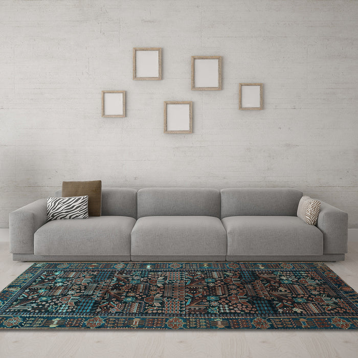 Machine Washable Persian Light Blue Traditional Rug in a Living Room, wshtr81lblu