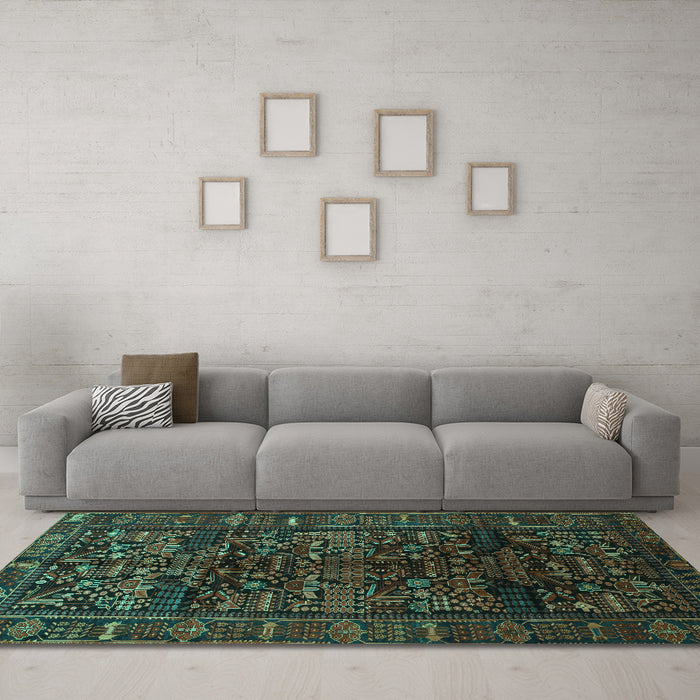 Machine Washable Persian Turquoise Traditional Area Rugs in a Living Room,, wshtr81turq