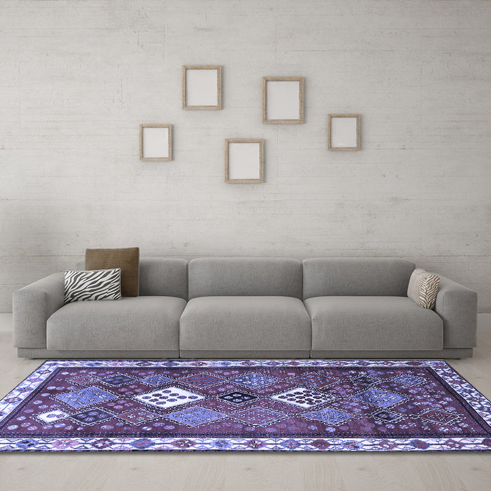 Machine Washable Persian Blue Traditional Rug in a Living Room, wshtr822blu