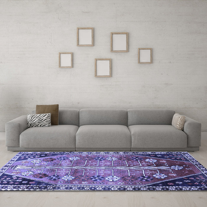 Machine Washable Persian Blue Traditional Rug in a Living Room, wshtr826blu