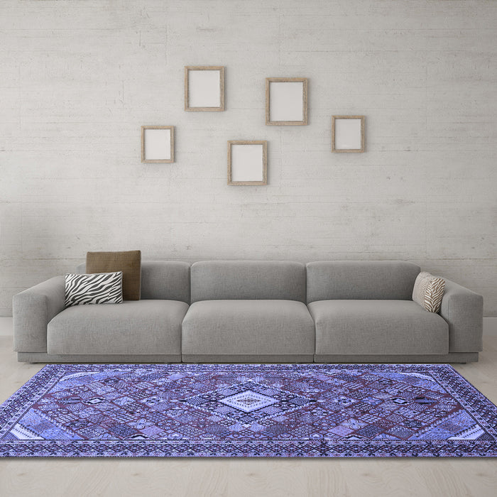 Machine Washable Persian Blue Traditional Rug in a Living Room, wshtr82blu