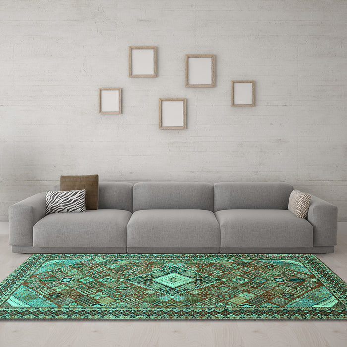 Machine Washable Persian Turquoise Traditional Area Rugs in a Living Room,, wshtr82turq