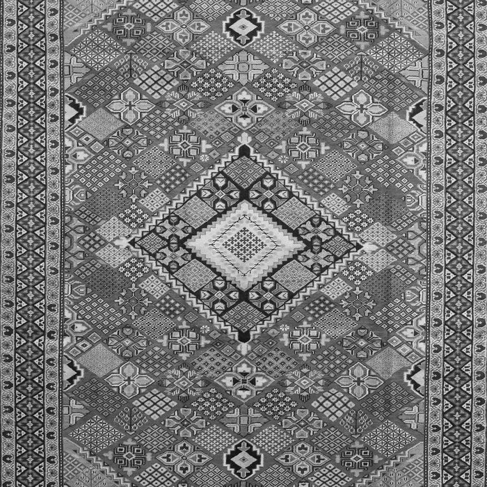 Serging Thickness of Machine Washable Persian Gray Traditional Rug, wshtr82gry