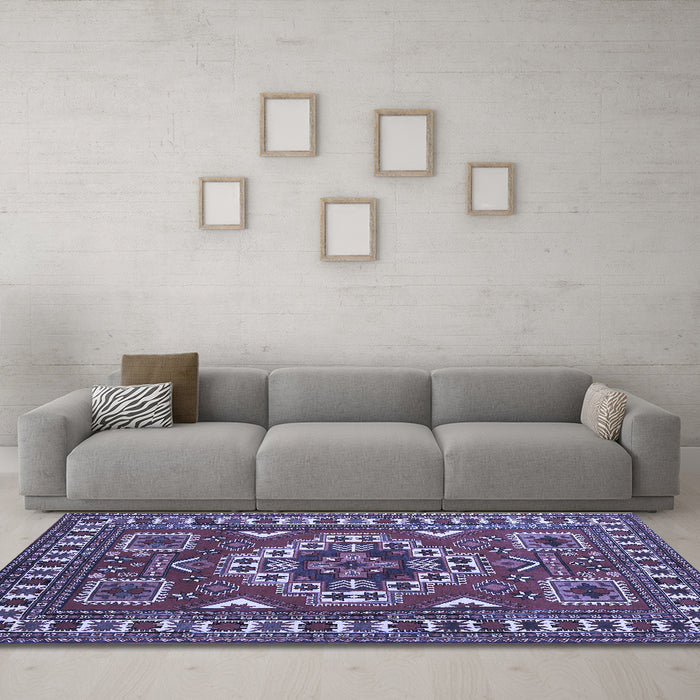 Machine Washable Geometric Blue Traditional Rug in a Living Room, wshtr830blu