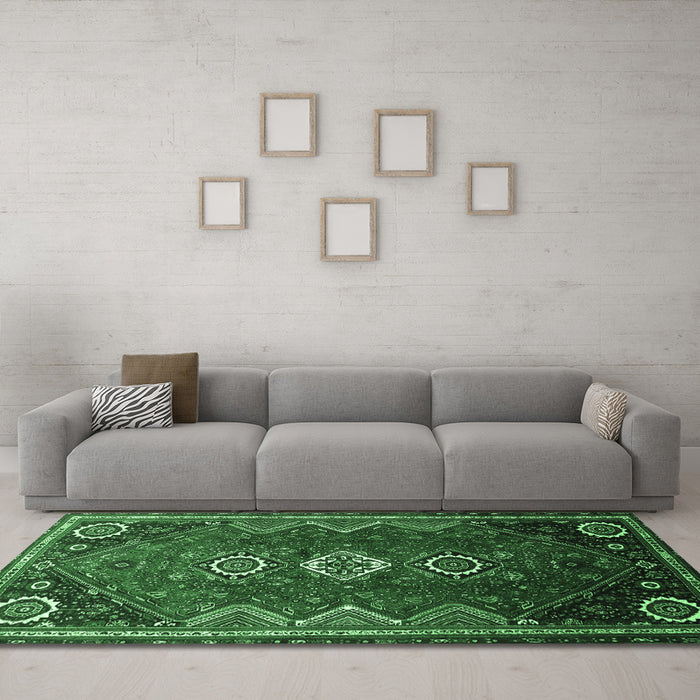 Machine Washable Persian Emerald Green Traditional Area Rugs in a Living Room,, wshtr831emgrn