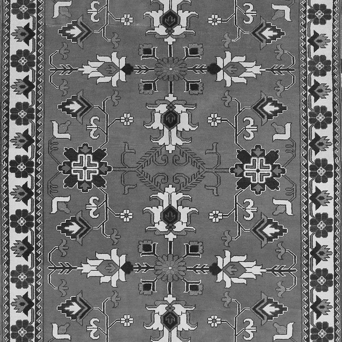 Serging Thickness of Machine Washable Persian Gray Traditional Rug, wshtr836gry