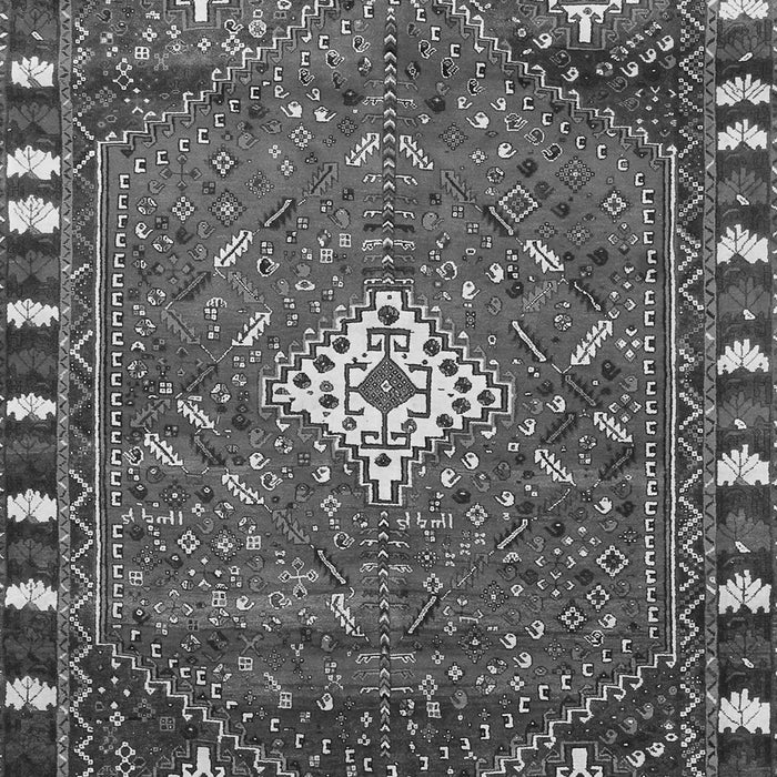 Serging Thickness of Machine Washable Persian Gray Traditional Rug, wshtr838gry