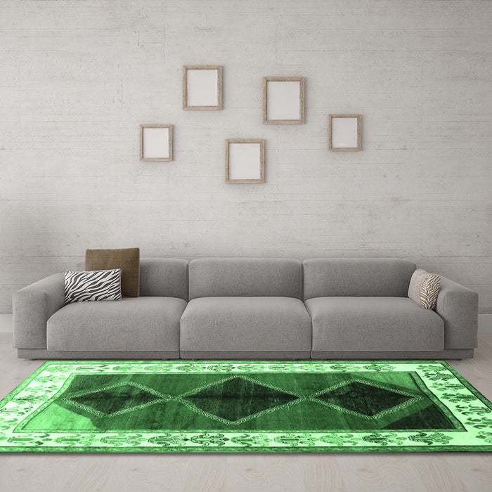 Machine Washable Persian Emerald Green Traditional Area Rugs in a Living Room,, wshtr839emgrn