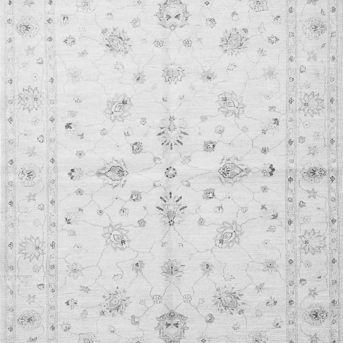 Serging Thickness of Machine Washable Persian Gray Traditional Rug, wshtr846gry