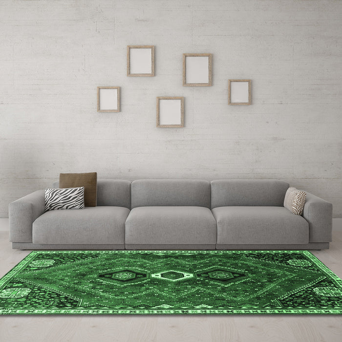 Machine Washable Persian Emerald Green Traditional Area Rugs in a Living Room,, wshtr849emgrn