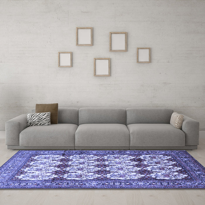 Machine Washable Persian Blue Traditional Rug in a Living Room, wshtr853blu