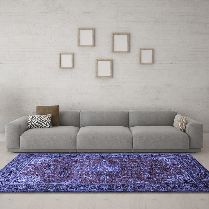 Machine Washable Persian Blue Traditional Rug in a Living Room, wshtr854blu