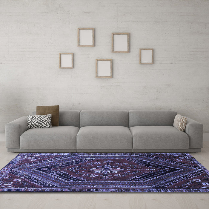 Machine Washable Persian Blue Traditional Rug in a Living Room, wshtr856blu