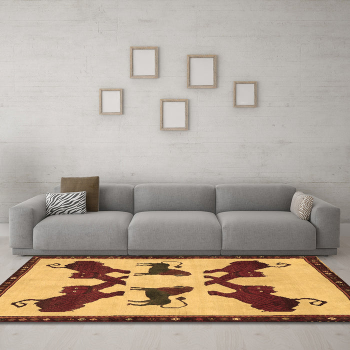 Machine Washable Animal Brown Traditional Rug in a Living Room,, wshtr857brn