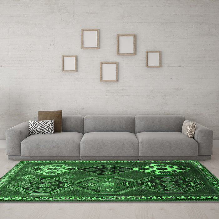 Machine Washable Persian Emerald Green Traditional Area Rugs in a Living Room,, wshtr859emgrn