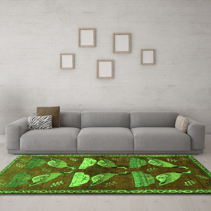 Machine Washable Persian Green Traditional Area Rugs in a Living Room,, wshtr860grn