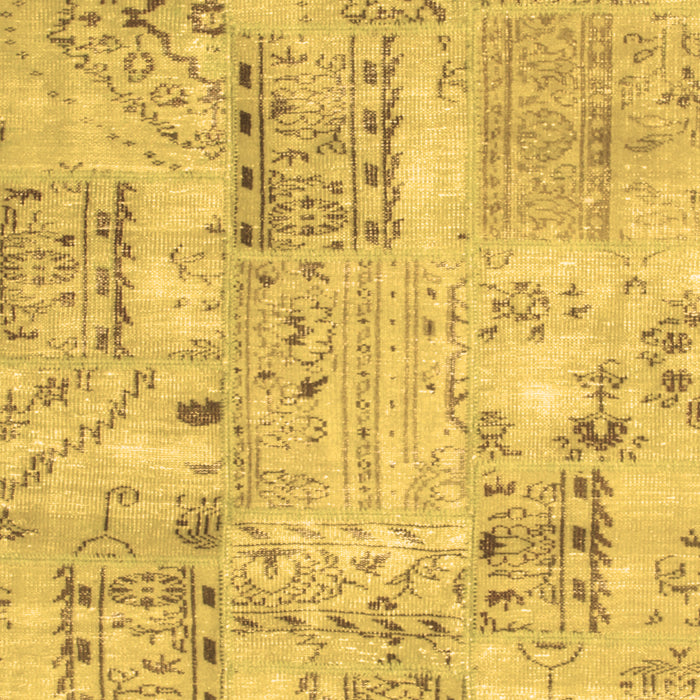 Machine Washable Persian Brown Traditional Rug, wshtr861brn