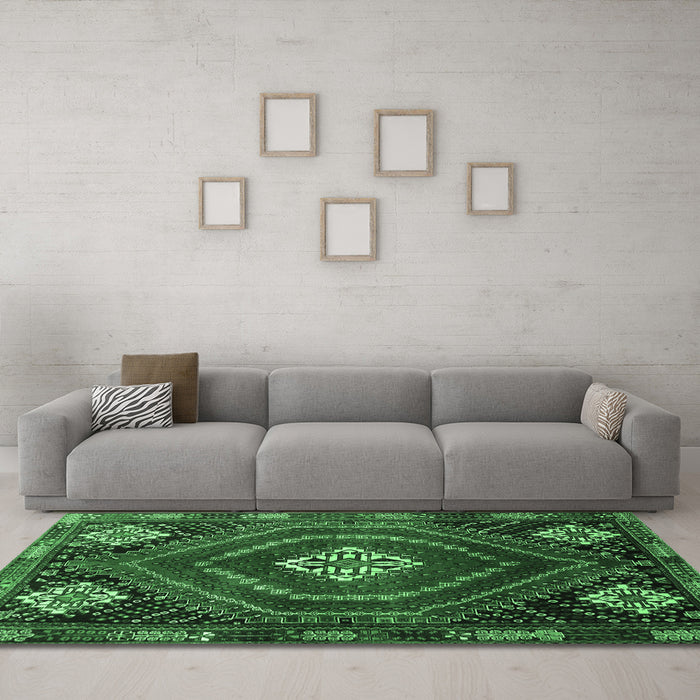 Machine Washable Persian Emerald Green Traditional Area Rugs in a Living Room,, wshtr862emgrn