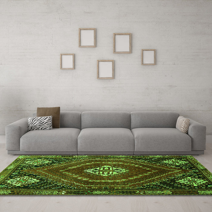 Machine Washable Persian Green Traditional Area Rugs in a Living Room,, wshtr862grn