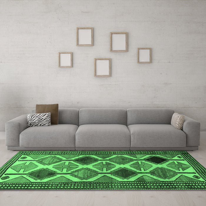 Machine Washable Persian Emerald Green Traditional Area Rugs in a Living Room,, wshtr864emgrn