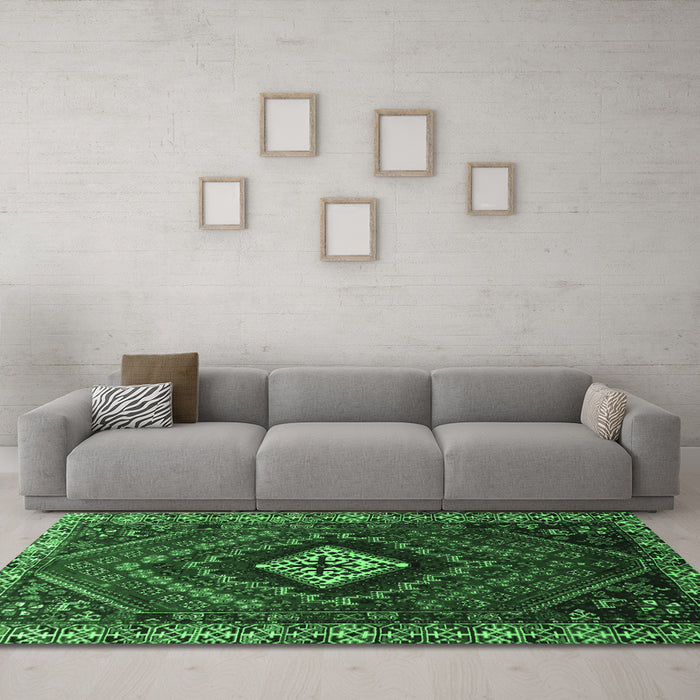 Machine Washable Persian Emerald Green Traditional Area Rugs in a Living Room,, wshtr865emgrn