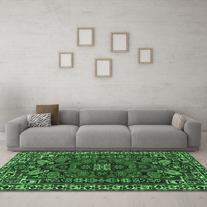 Machine Washable Persian Emerald Green Traditional Area Rugs in a Living Room,, wshtr86emgrn