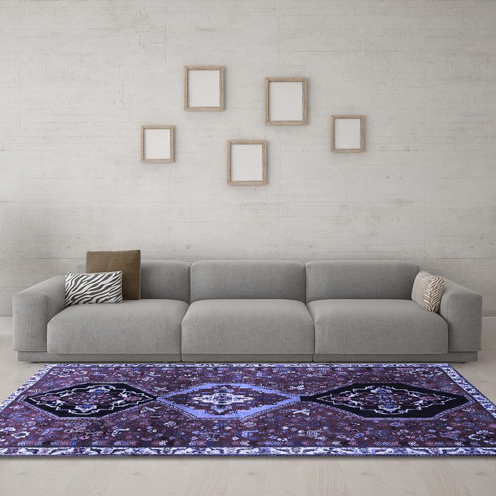 Machine Washable Persian Blue Traditional Rug in a Living Room, wshtr871blu