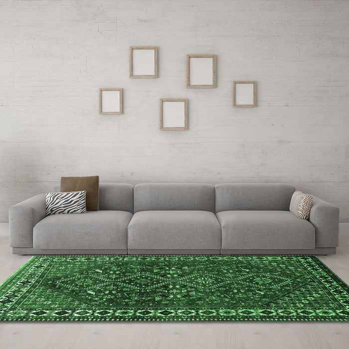 Machine Washable Persian Emerald Green Traditional Area Rugs in a Living Room,, wshtr872emgrn