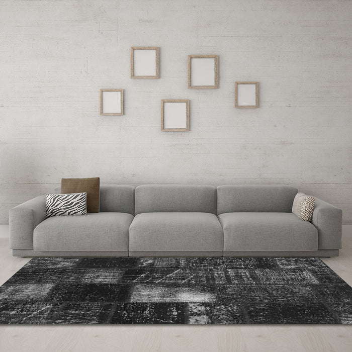 Machine Washable Persian Gray Traditional Rug in a Living Room,, wshtr875gry