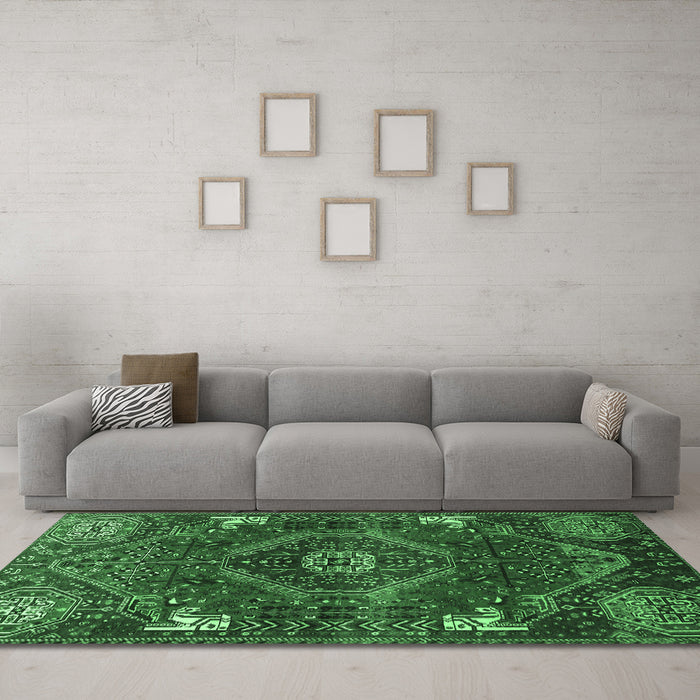 Machine Washable Persian Emerald Green Traditional Area Rugs in a Living Room,, wshtr880emgrn