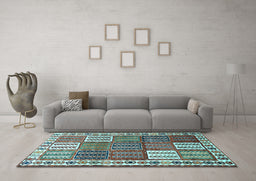 Machine Washable Persian Light Blue Traditional Rug in a Living Room, wshtr883lblu