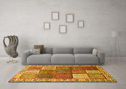 Machine Washable Persian Yellow Traditional Rug in a Living Room, wshtr883yw