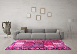 Machine Washable Persian Pink Traditional Rug in a Living Room, wshtr883pnk