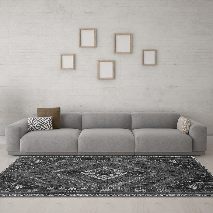 Machine Washable Persian Gray Traditional Rug in a Living Room,, wshtr885gry