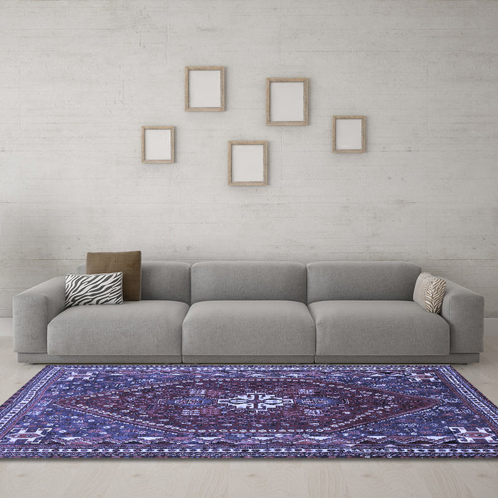 Machine Washable Persian Blue Traditional Rug in a Living Room, wshtr886blu