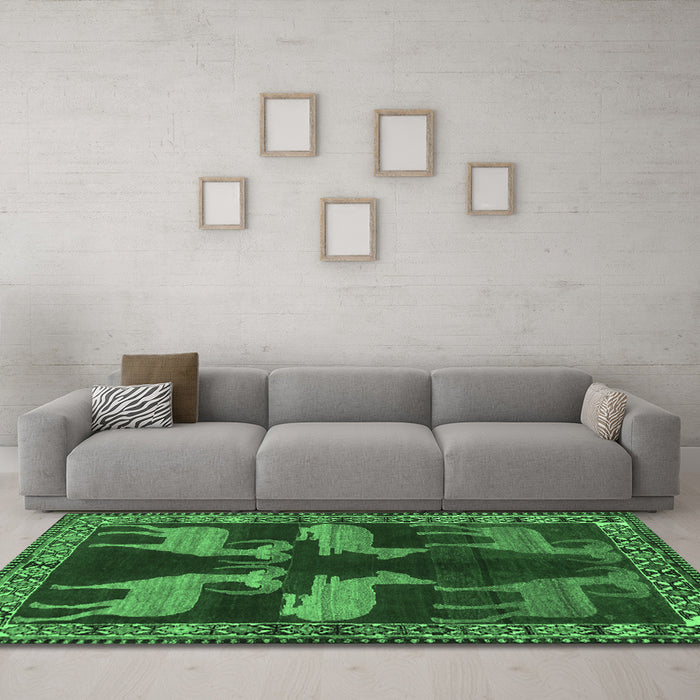 Machine Washable Persian Emerald Green Traditional Area Rugs in a Living Room,, wshtr888emgrn