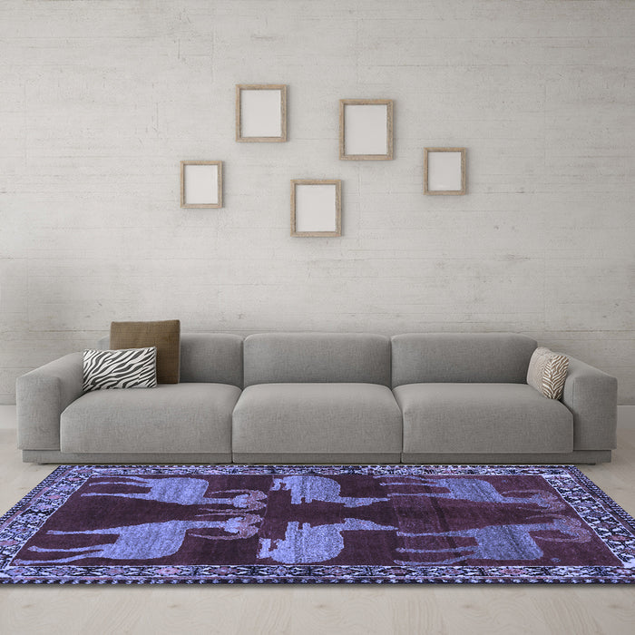 Machine Washable Persian Blue Traditional Rug in a Living Room, wshtr888blu