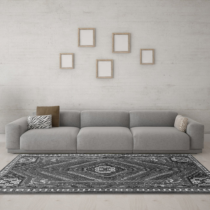Machine Washable Persian Gray Traditional Rug in a Living Room,, wshtr889gry