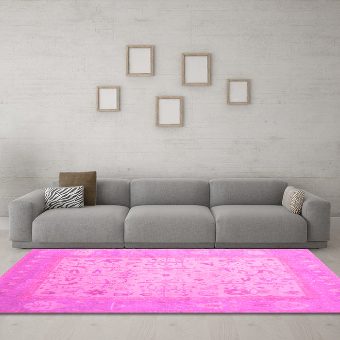 Machine Washable Persian Pink Traditional Rug in a Living Room, wshtr895pnk