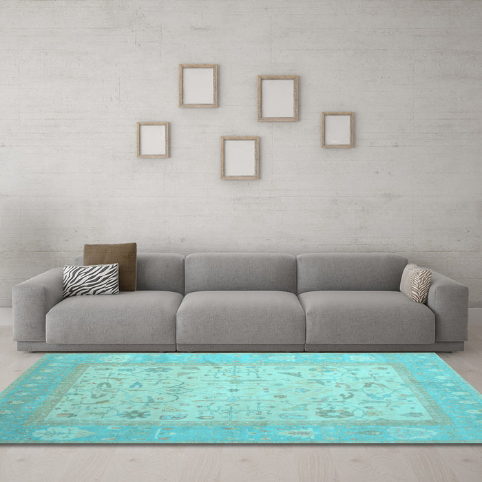 Machine Washable Persian Light Blue Traditional Rug in a Living Room, wshtr895lblu