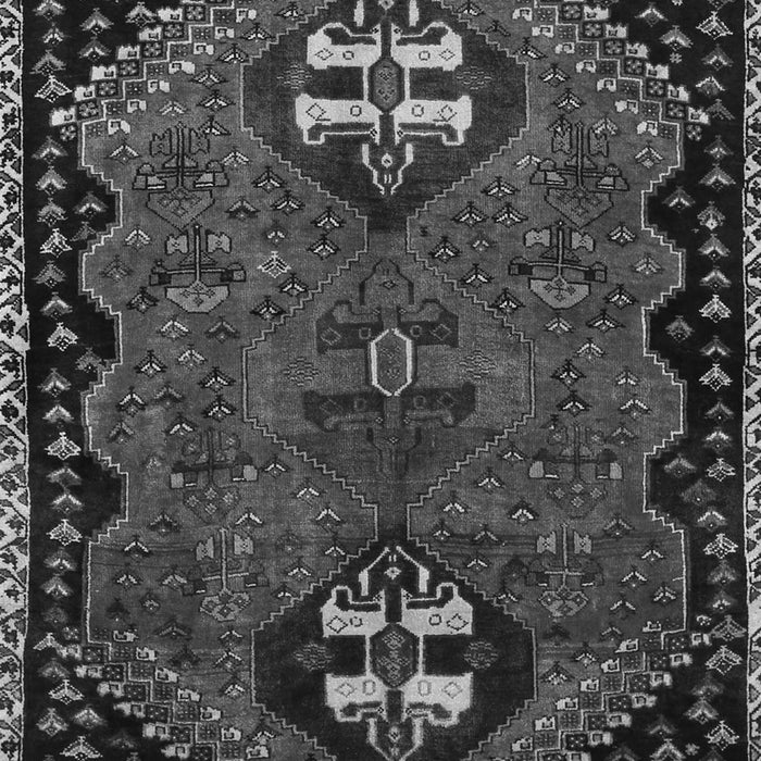 Serging Thickness of Machine Washable Persian Gray Traditional Rug, wshtr897gry
